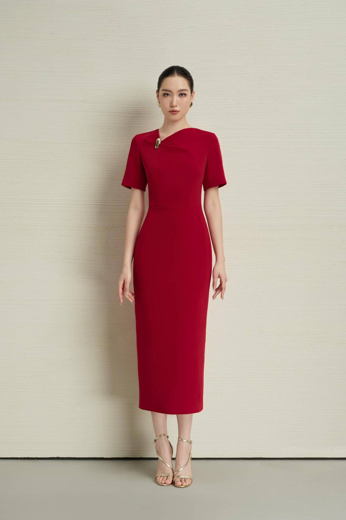 ĐẦM BÚT CHÌ CỔ XẾP ĐÍNH KHOEN GOLD