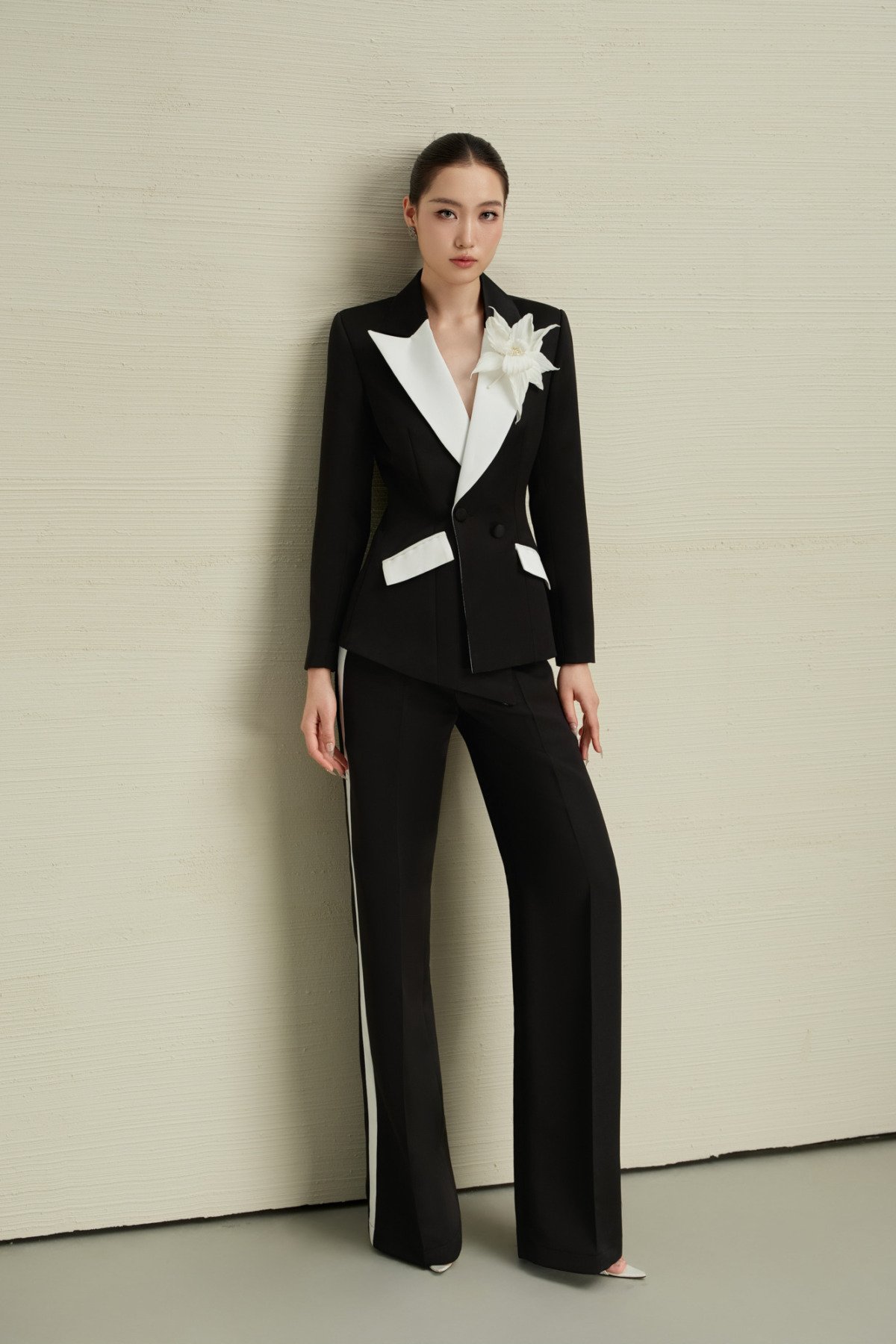 SET VEST PHỐI TRẮNG HOA CÀI