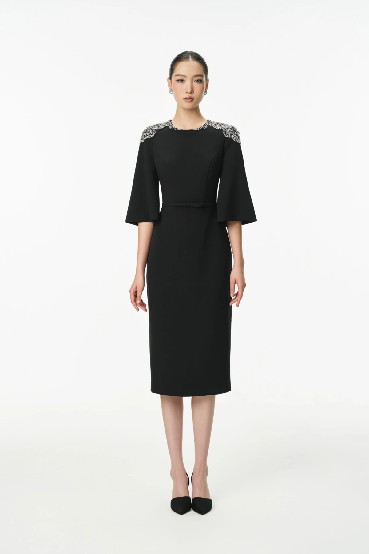 ĐẦM BÚT CHÌ TAY LOE ĐÍNH VAI