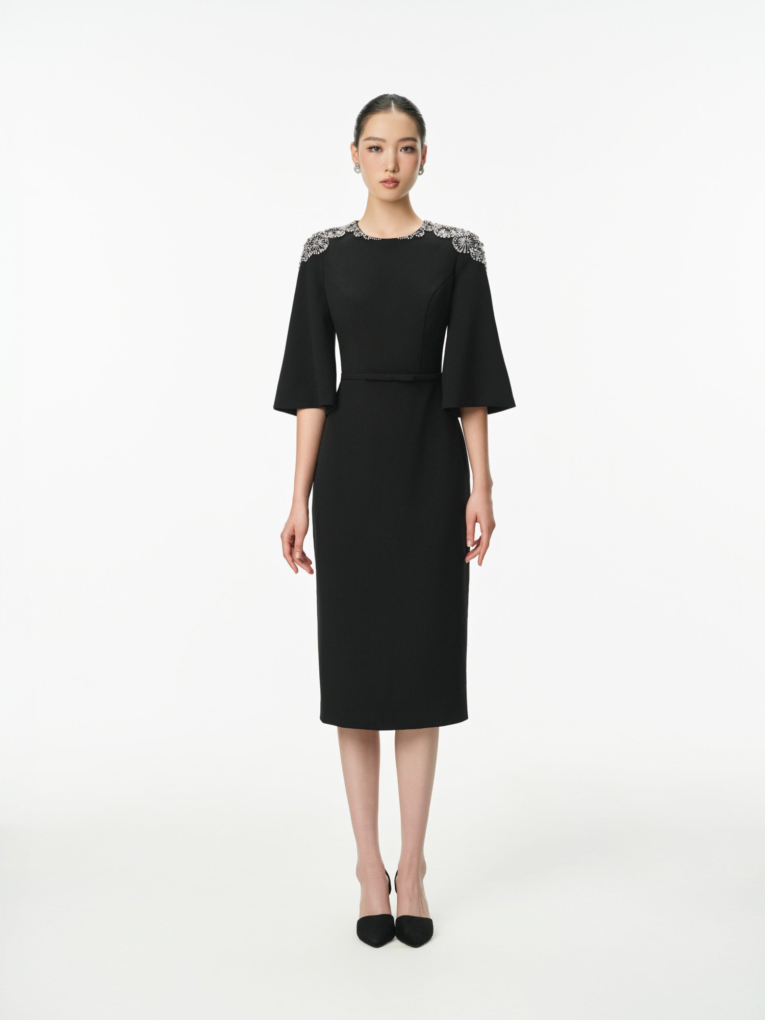 ĐẦM BÚT CHÌ TAY LOE ĐÍNH VAI