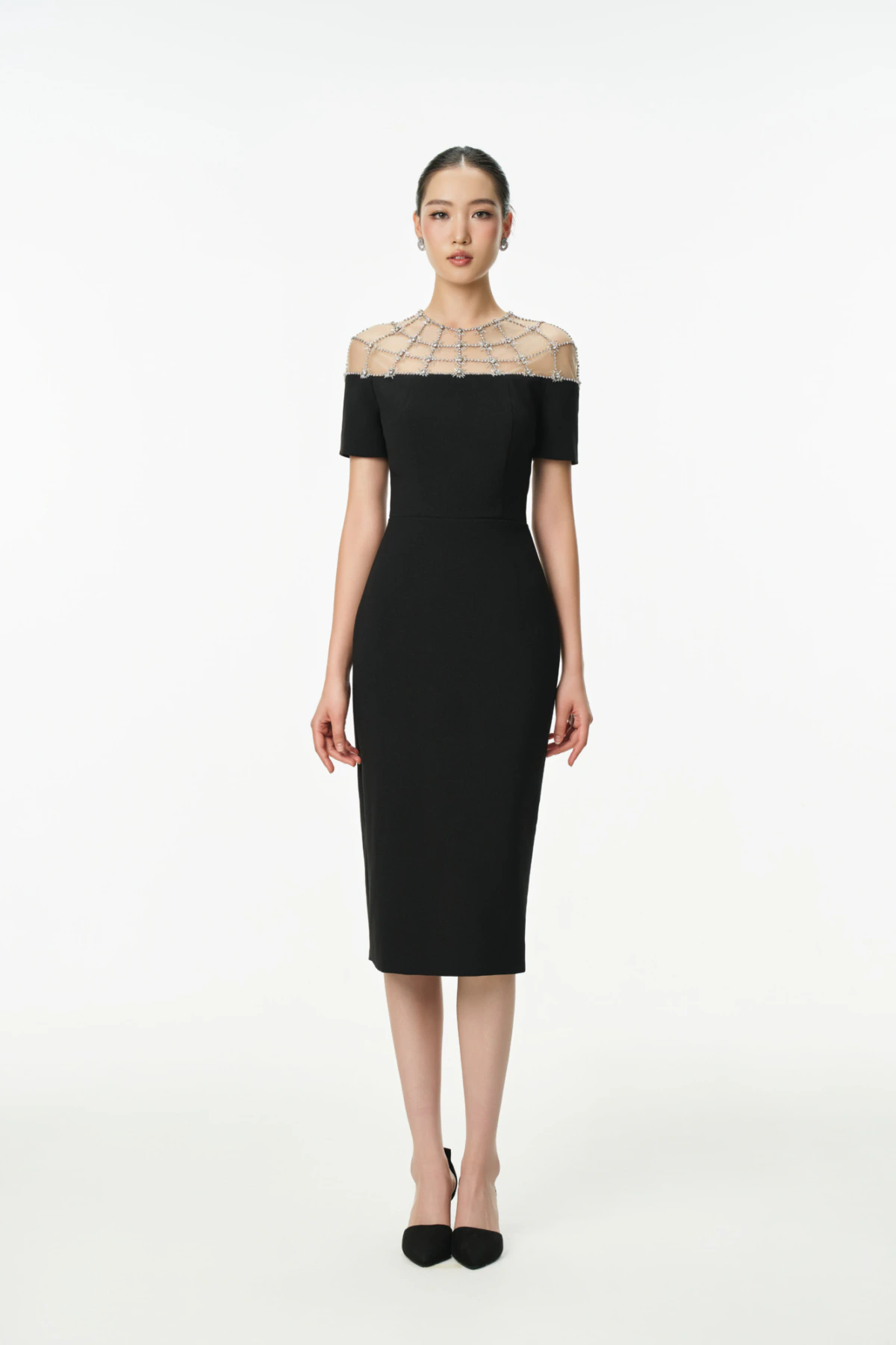 ĐẦM BÚT CHÌ ĐÍNH CỔ