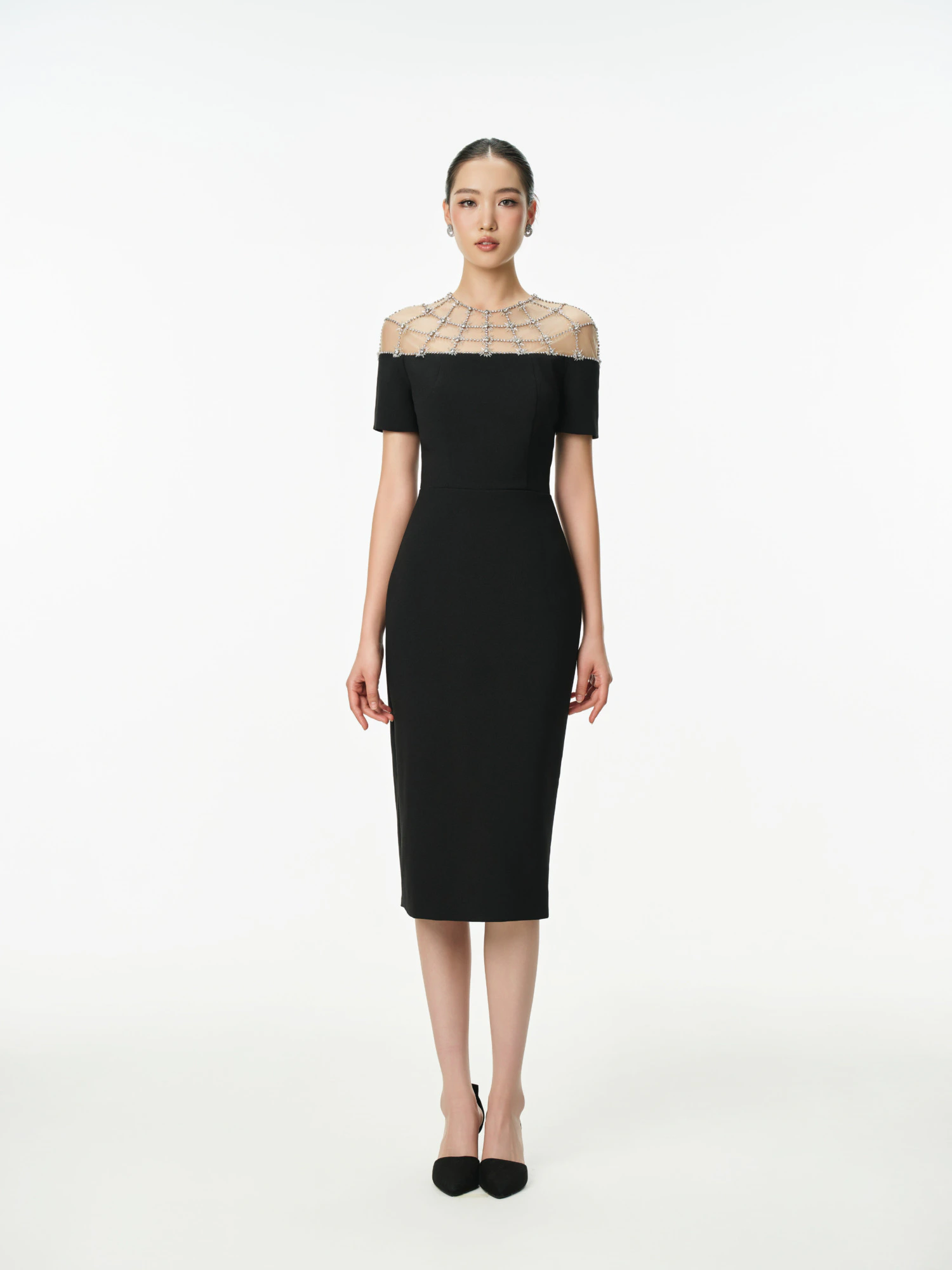 ĐẦM BÚT CHÌ ĐÍNH CỔ