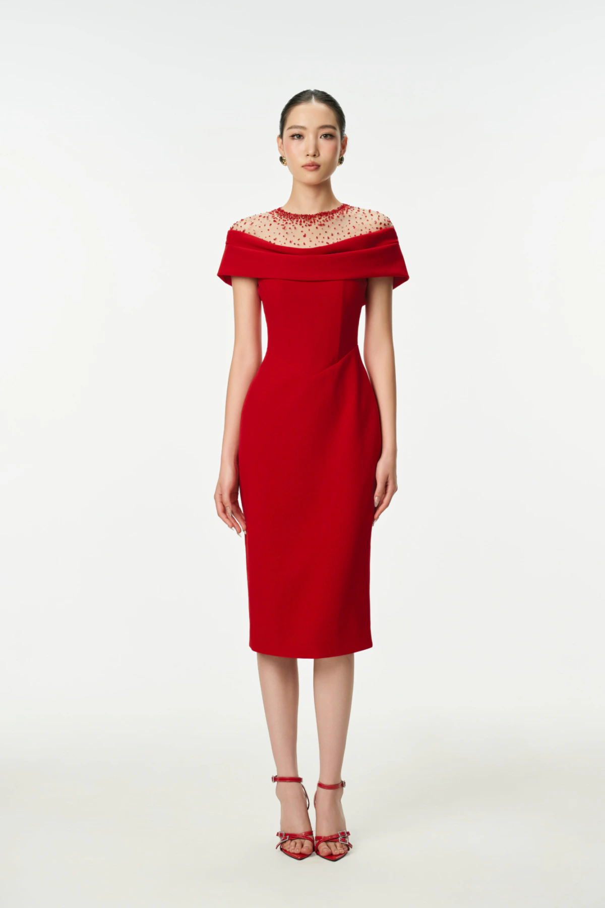 ĐẦM BÚT CHÌ ĐỎ XẾP ĐÍNH CỔ